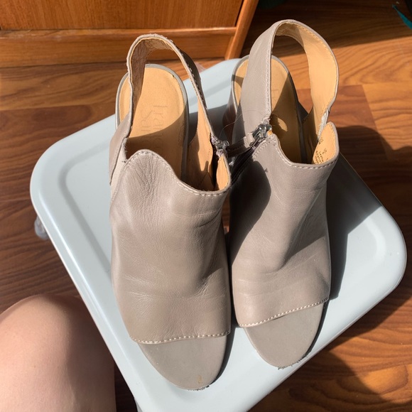 Franco Sarto leather open toe mule heels - Picture 2 of 7